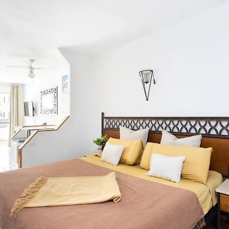 Apartamento 50m From Puerto Colón